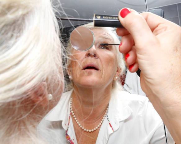 Annika Winell, spegelzoom